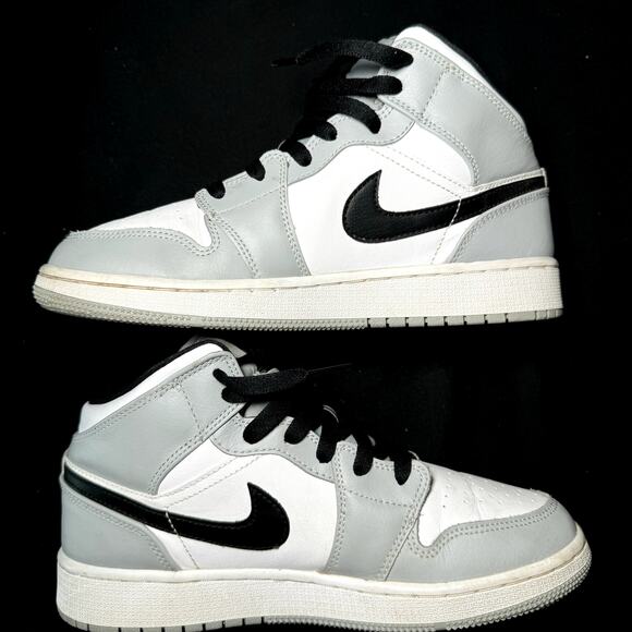Nike Air Jordan 1 Mid GS Light Smoke Grey Men's Shoes - Size 5.5 - Picture 3 of 8